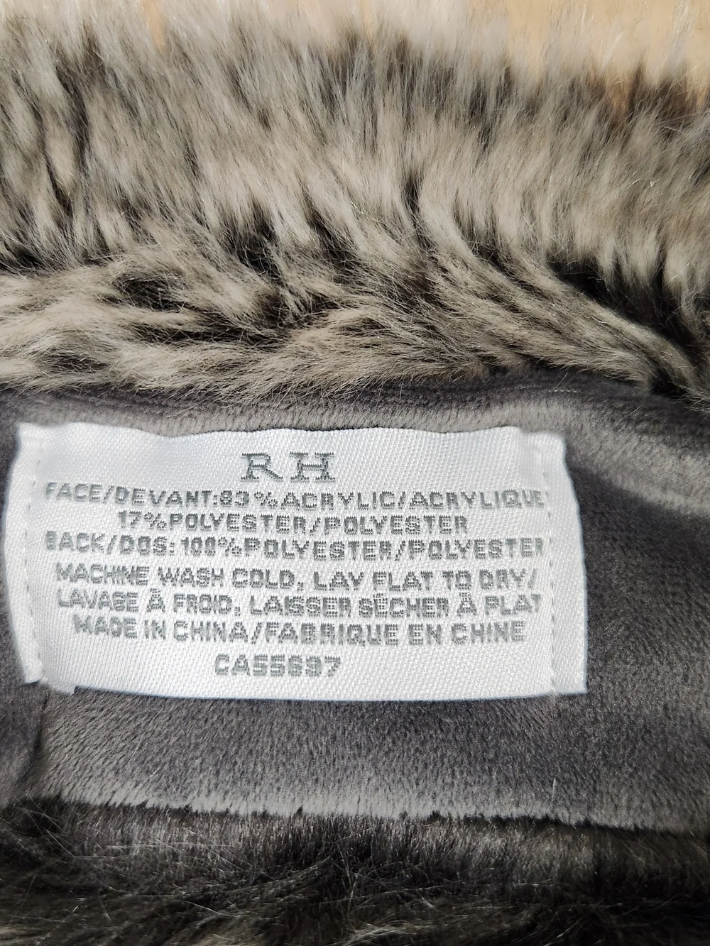 R.H. Faux Fur Scarf Wrap in Gray 53